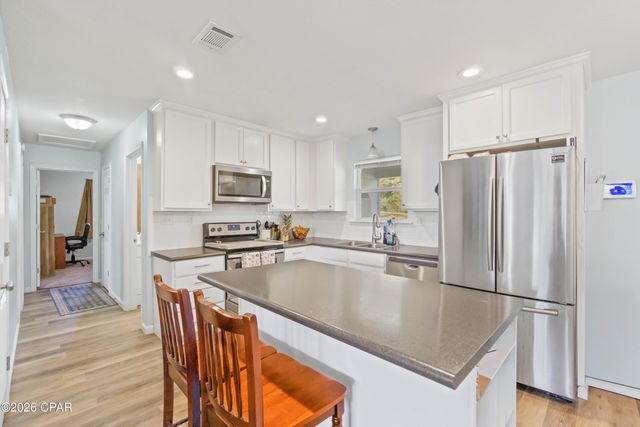 4966 Redwood Drive, Marianna, FL 32446