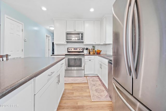 4966 Redwood Drive, Marianna, FL 32446