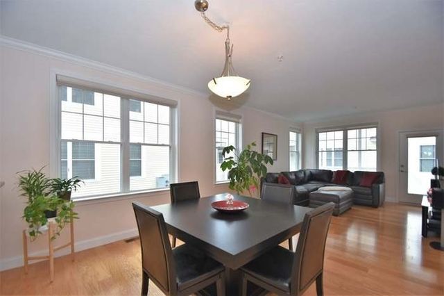 855 Main 33, Woburn, MA 01801