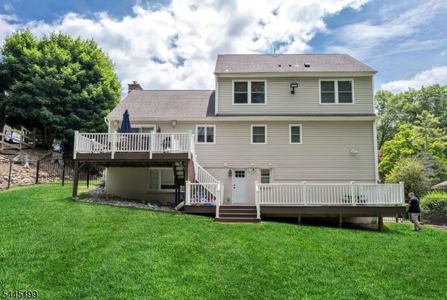 31 Osceola Rd, Wayne Twp., NJ 07470
