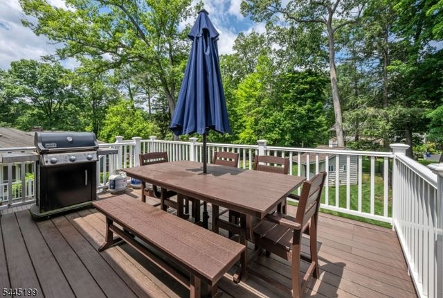 31 Osceola Rd, Wayne Twp., NJ 07470