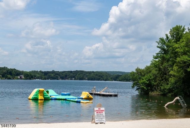 31 Osceola Rd, Wayne Twp., NJ 07470