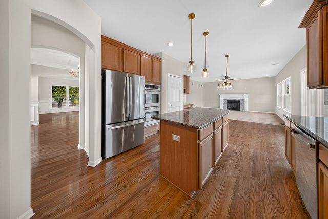 16055 Selfridge Circle, Plainfield, IL 60586