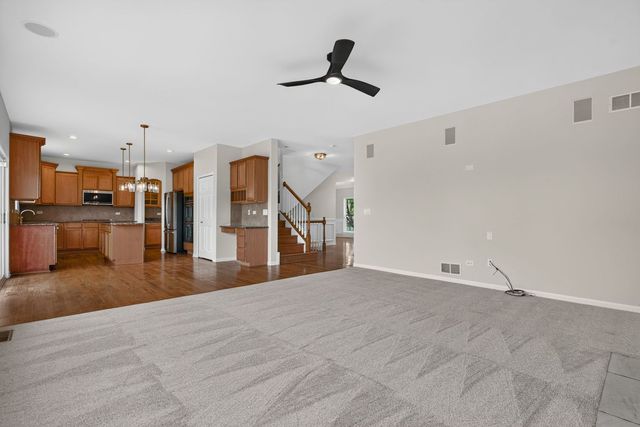 16055 Selfridge Circle, Plainfield, IL 60586