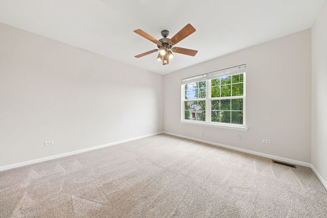 16055 Selfridge Circle, Plainfield, IL 60586