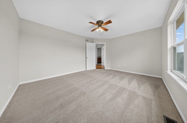 16055 Selfridge Circle, Plainfield, IL 60586