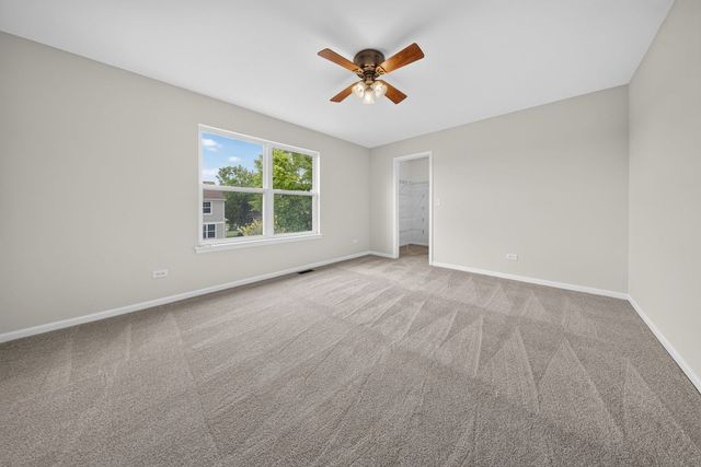 16055 Selfridge Circle, Plainfield, IL 60586