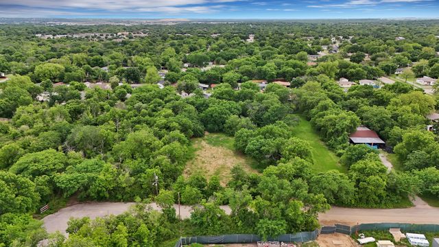 4624 Sunshine Drive, Fort Worth, TX 76105
