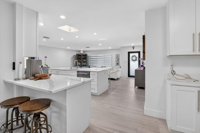 658 NW 7th Avenue, Boca Raton, FL 33486