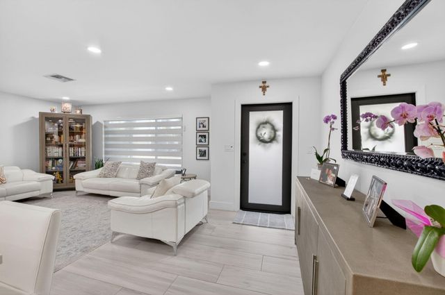 658 NW 7th Avenue, Boca Raton, FL 33486