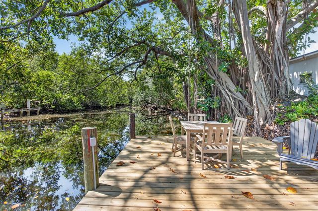 658 NW 7th Avenue, Boca Raton, FL 33486