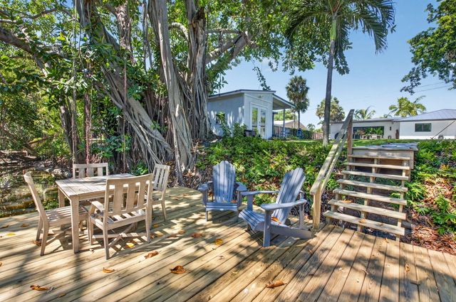 658 NW 7th Avenue, Boca Raton, FL 33486