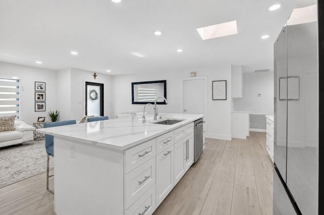 658 NW 7th Avenue, Boca Raton, FL 33486
