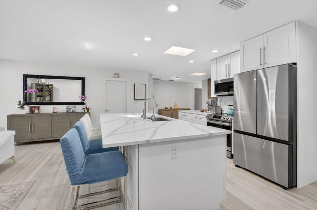 658 NW 7th Avenue, Boca Raton, FL 33486