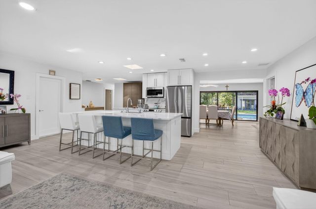 658 NW 7th Avenue, Boca Raton, FL 33486