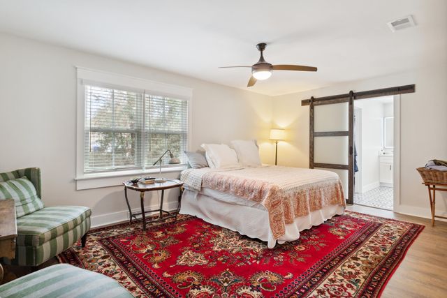 31 Farmfield Avenue, Charleston, SC 29407