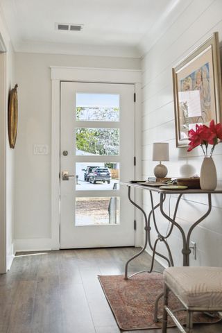 31 Farmfield Avenue, Charleston, SC 29407