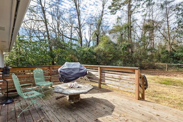 31 Farmfield Avenue, Charleston, SC 29407