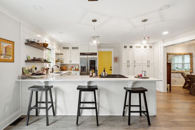 31 Farmfield Avenue, Charleston, SC 29407