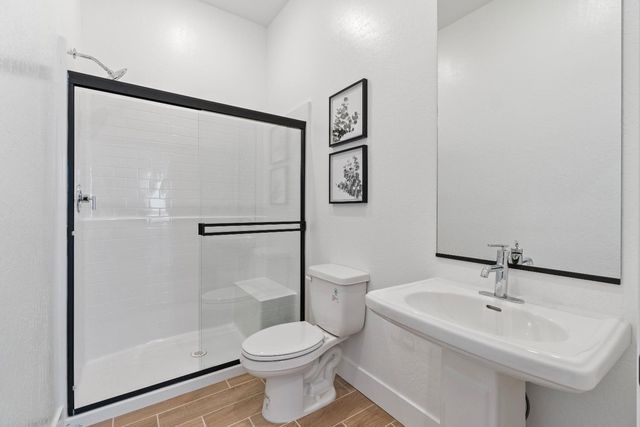 856 Traverse Drive S, Madera, CA 93636