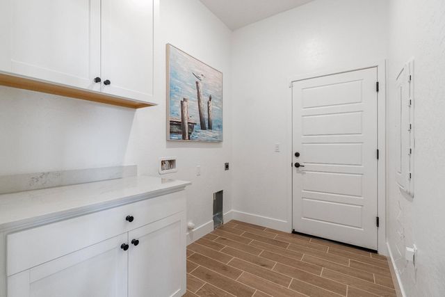 856 Traverse Drive S, Madera, CA 93636