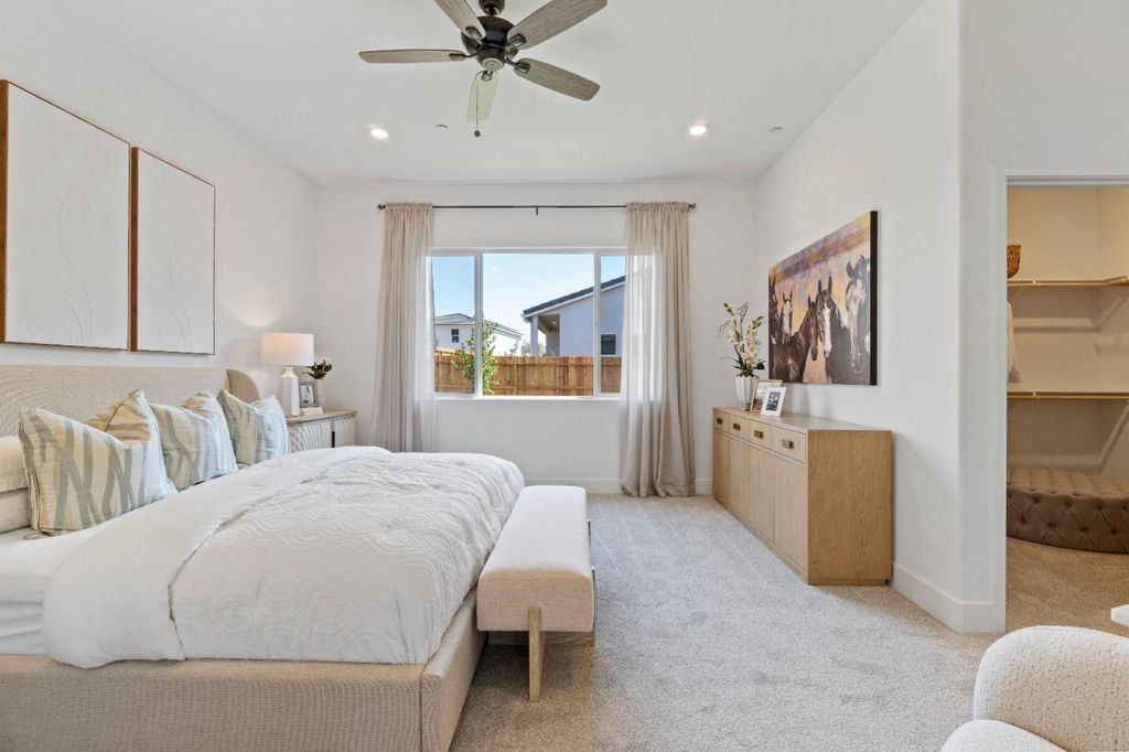 Image 30 of property listing at 856 Traverse Drive S, Madera, CA 93636