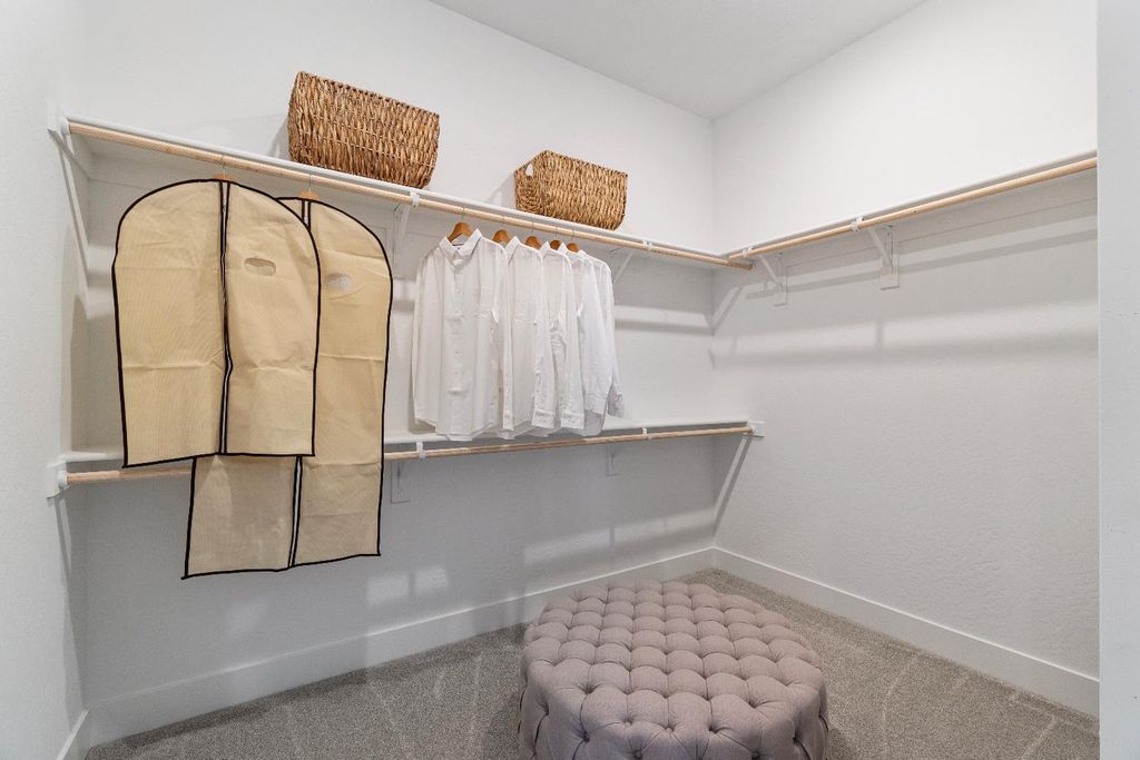 Image 31 of property listing at 856 Traverse Drive S, Madera, CA 93636