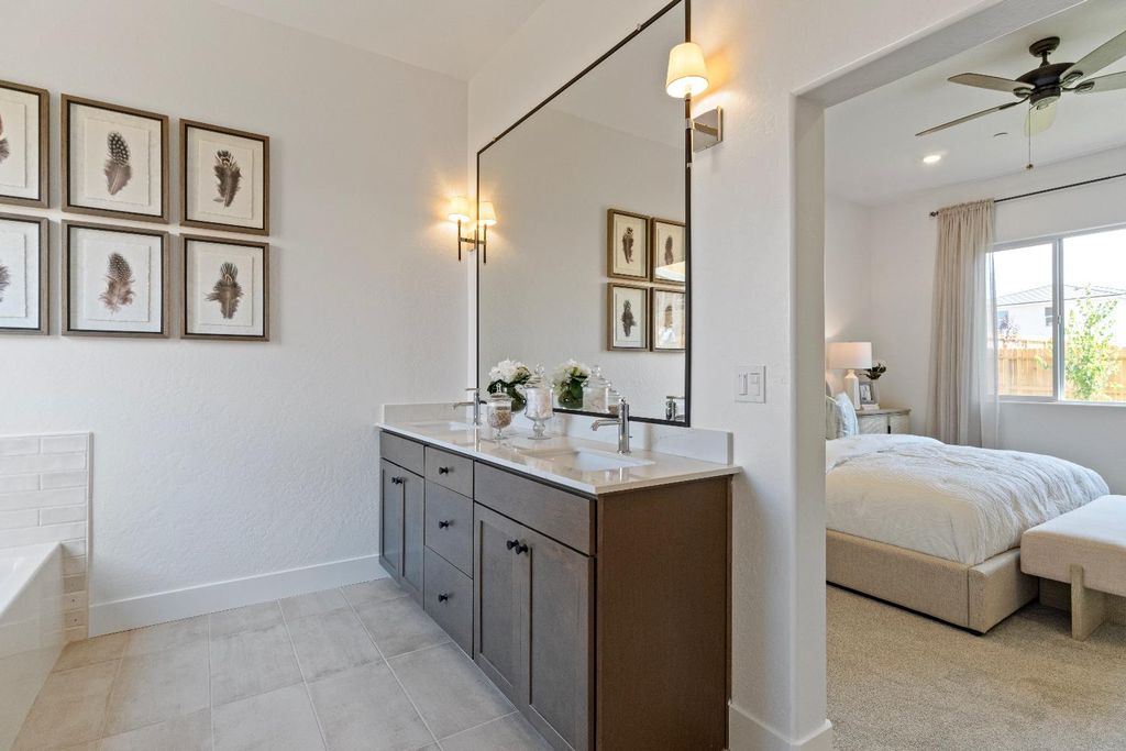 Image 33 of property listing at 856 Traverse Drive S, Madera, CA 93636