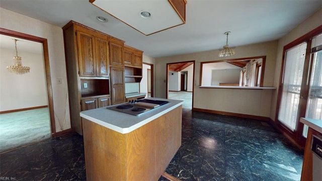 4859 Rosewell DR, Gloucester, VA 23061