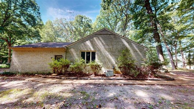 4859 Rosewell DR, Gloucester, VA 23061