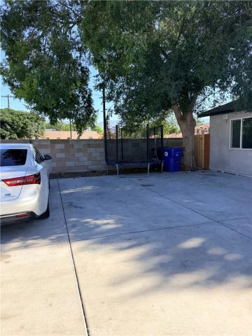 1554 W 7th St, San Bernardino, CA 92411