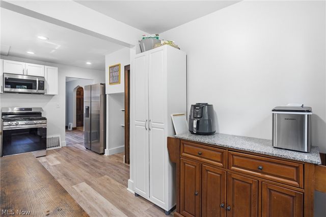 323 Denison Avenue, Elyria, OH 44035
