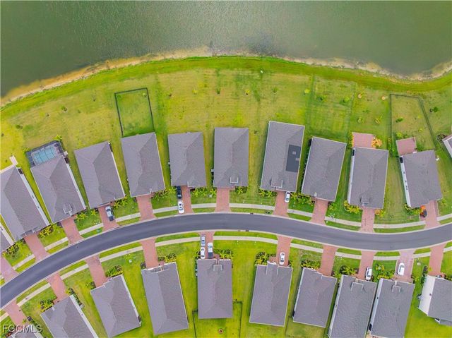 879 Stonewater Lake TER, Cape Coral, FL 33993