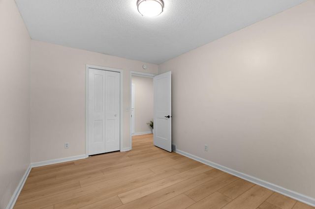 9068 Rice Lake Road, Maple Grove, MN 55369