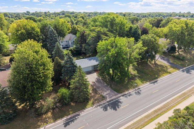 9068 Rice Lake Road, Maple Grove, MN 55369