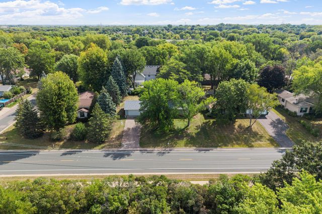 9068 Rice Lake Road, Maple Grove, MN 55369