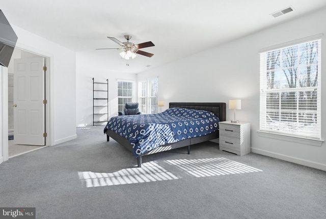 495 LAKEVIEW DR, Spring Grove, PA 17362