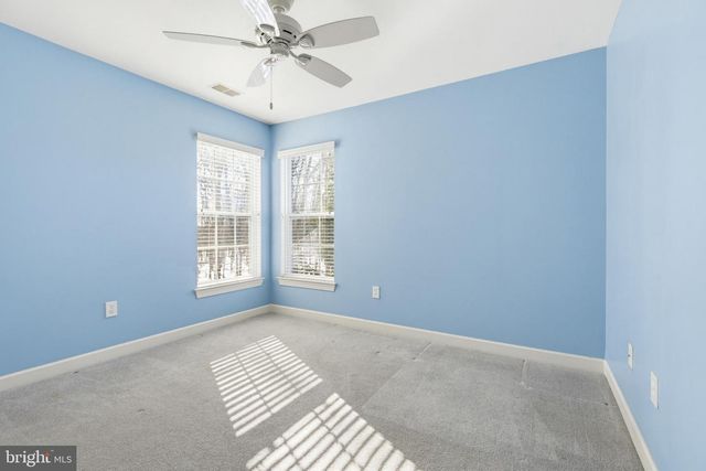 495 LAKEVIEW DR, Spring Grove, PA 17362