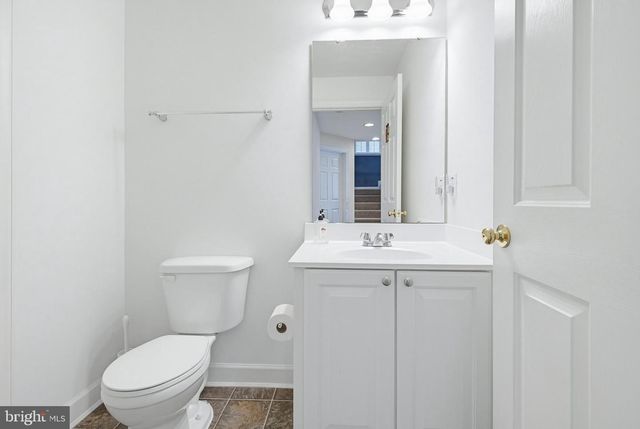 495 LAKEVIEW DR, Spring Grove, PA 17362