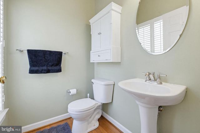 495 LAKEVIEW DR, Spring Grove, PA 17362