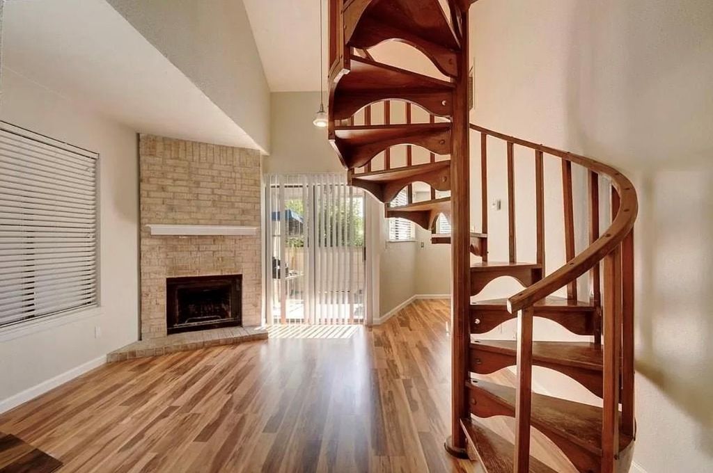 2500 Burleson RD 317, Austin, TX 78741