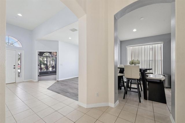 5229 CLOVER MIST DRIVE, Apollo Beach, FL 33572