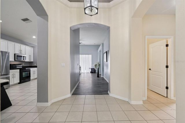 5229 CLOVER MIST DRIVE, Apollo Beach, FL 33572