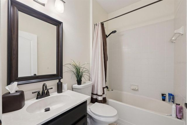 5229 CLOVER MIST DRIVE, Apollo Beach, FL 33572