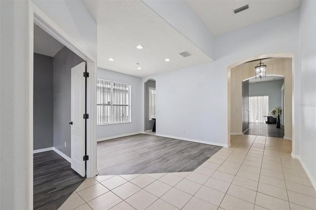 5229 CLOVER MIST DRIVE, Apollo Beach, FL 33572