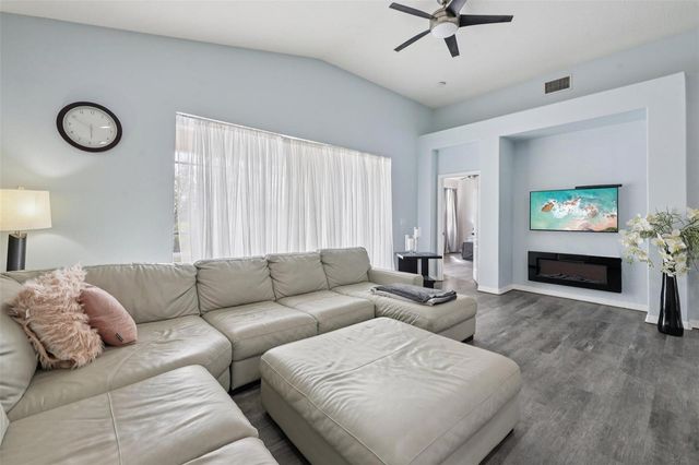 5229 CLOVER MIST DRIVE, Apollo Beach, FL 33572