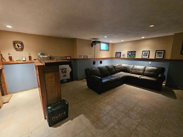 22 Casablanca Ct 22, Haverhill, MA 01832