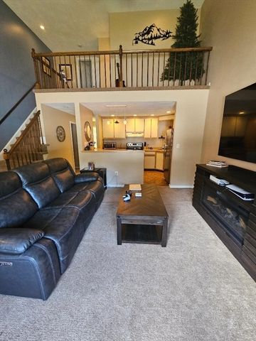22 Casablanca Ct 22, Haverhill, MA 01832