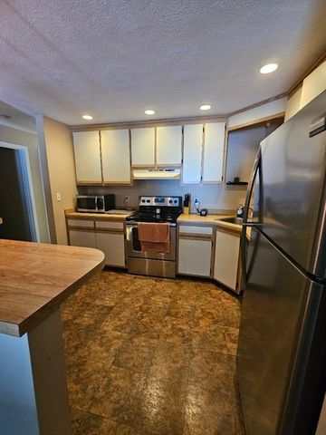 22 Casablanca Ct 22, Haverhill, MA 01832