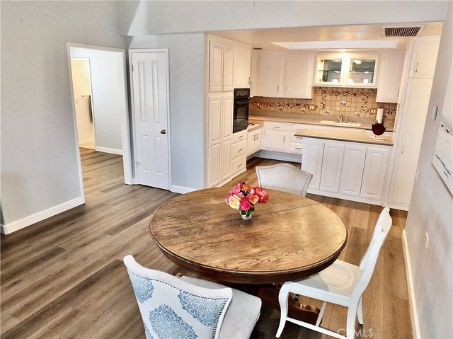 1560 Homewood Road 114-L, Seal Beach, CA 90740